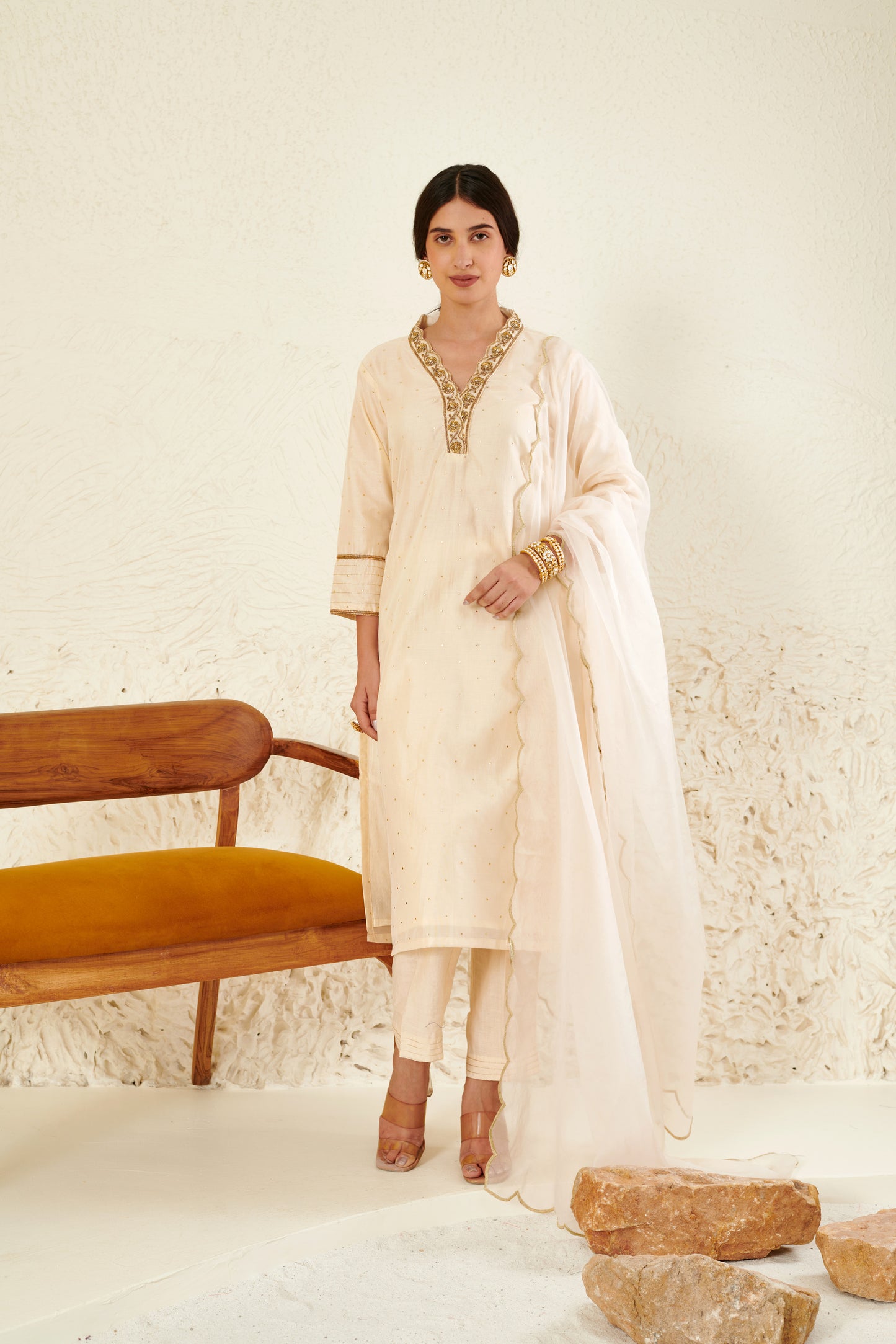 Tara Ivory Kurta Set